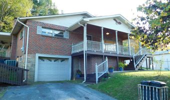 28 Wolf Hollow Rd, Baxter, KY 40806