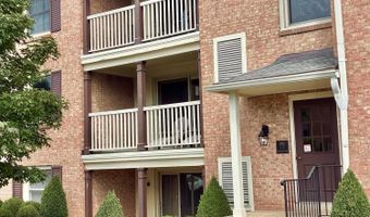 892 Chatham Ln W, Columbus, OH 43221