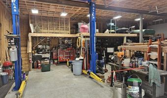 232 Sherbert Rd, Ashburnham, MA 01430
