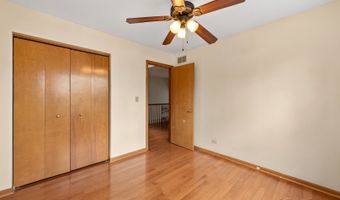 39911 Golf Ln, Antioch, IL 60002