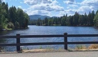 51 Sand Trap Ln, Blanchard, ID 83804