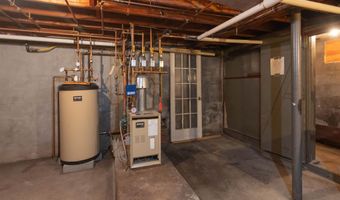 37 Bilodeau Ct, Burlington, VT 05401