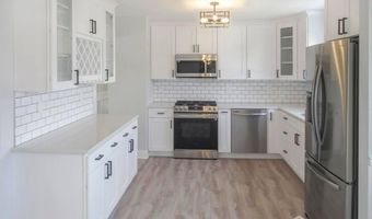 156 Cliffwood Ave, Aberdeen, NJ 07721