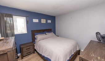107 6th St, Barnegat, NJ 08005