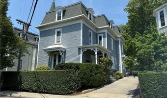 26 Ayrault St 3, Newport, RI 02840