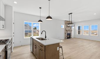 610 Clemens Dr, Arlington, WI 53911