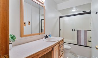 1016 Maple Hill Ave SE, Ada, MI 49301