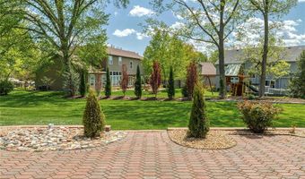 172 Log Hill Ln, Ballwin, MO 63011