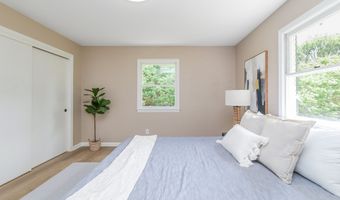 5445 E 72nd Pl, Indianapolis, IN 46250