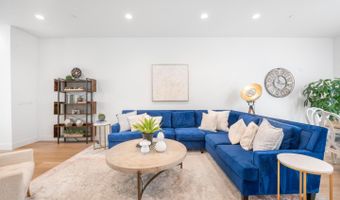 2180 Corsair St, Alameda, CA 94501