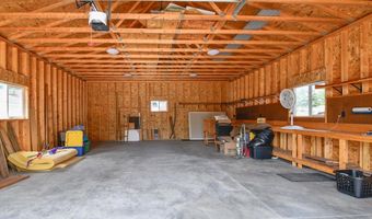 303 CHURCH St, Algoma, WI 54201