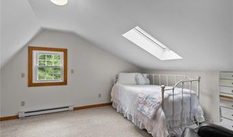 95 Lakehurst Dr, Coventry, RI 02816