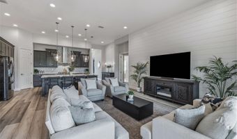 5254 WOLF CREEK Dr, Apollo Beach, FL 33572