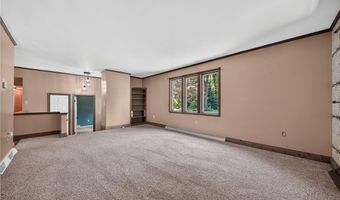 7430 Whitewood Dr, Ashtabula, OH 44004