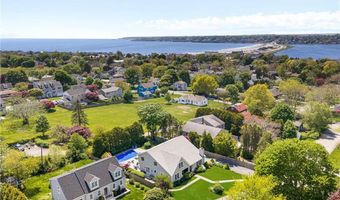 5 Maloney Ln, Middletown, RI 02842
