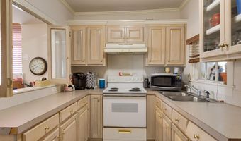 210 N Washington St, Abbeville, LA 70510
