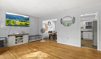 49 Ironworks Rd, Clinton, CT 06413