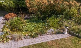 1121 YEUST Rd, Azalea, OR 97410
