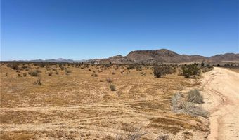 5 Del Oro Rd, Apple Valley, CA 92308