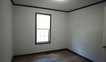 251 Briarwood Dr, Bedford, IN 47421