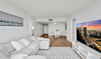 20379 W Country Club Dr 1440, Aventura, FL 33180