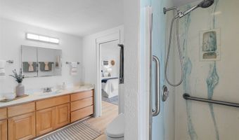 279 Kakahiaka St, Kailua, HI 96734