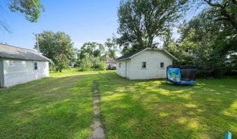 611 E 3Rd St St, Bridgewater, SD 57319