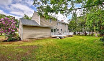1 Cheshire Dr, Barrington, RI 02806