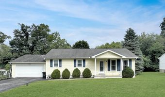 1647 Saint Francis Ln, Altoona, PA 16602