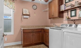 7479 Montella Ave NW, Canal Fulton, OH 44614