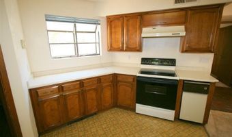 830 Live Oak Rd NE E, Albuquerque, NM 87122