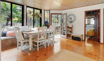1073 Nanihoku Pl, Haiku, HI 96708