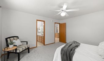 5503 HACKER Cir, Cheyenne, WY 82009