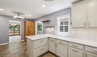 3863 NE 88th St, Altoona, IA 50009