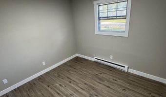 808 E Walnut St, Aurora, MO 65605