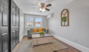 31 Darling St, Acushnet, MA 02743