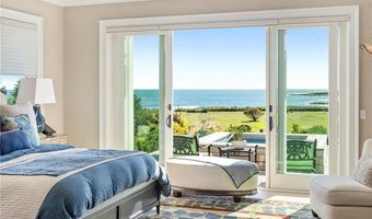 71 Cliff Dr, Narragansett, RI 02882