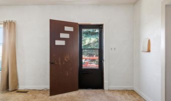 108 WOLCOTT St, Albin, WY 82050