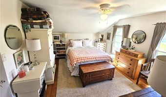 187 Dye Hill Rd, Hopkinton, RI 02832