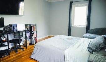 727 PEAR St, Dover, DE 19904