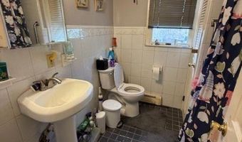 38 Highland Lakes Rd, Alloway, NJ 07462
