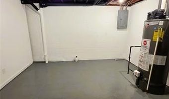 215 Almont Ave, Almont, MI 48003