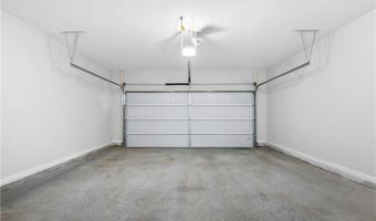 422 Auburn Crossing Dr, Auburn, GA 30011