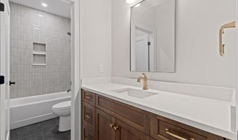 10946 London Tower Pl 64, Apison, TN 37302