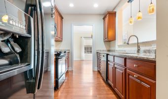 332 Still Water Cir 332, Brookfield, CT 06804