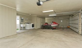 905 Kainui Dr, Kailua, HI 96734