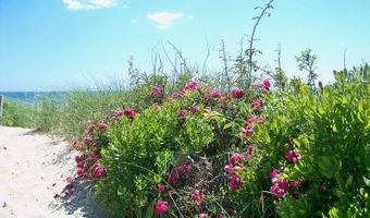 16 Central St, Charlestown, RI 02813