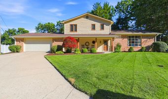 825 Queenswood Ct, Indianapolis, IN 46217