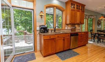 1728 Golden Dr SW, Alexandria, MN 56308