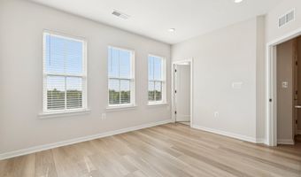 23162 HORSESHOE TRAIL Sq, Ashburn, VA 20148